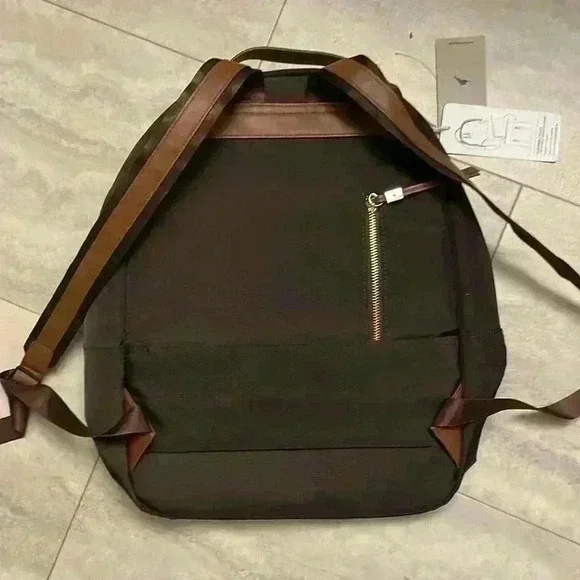 Tommy Bahama Laptop Bag - Brown